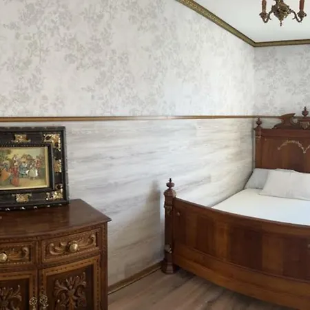 Apartment Luxury Art